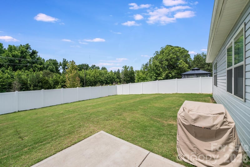 3036 Bluff Hill Ln, Charlotte, NC 28215