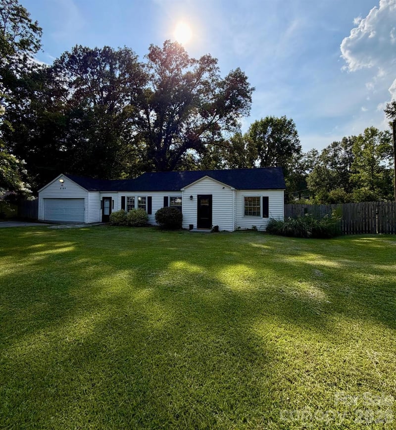 2180 Lynwood Dr, Lancaster, SC 29720