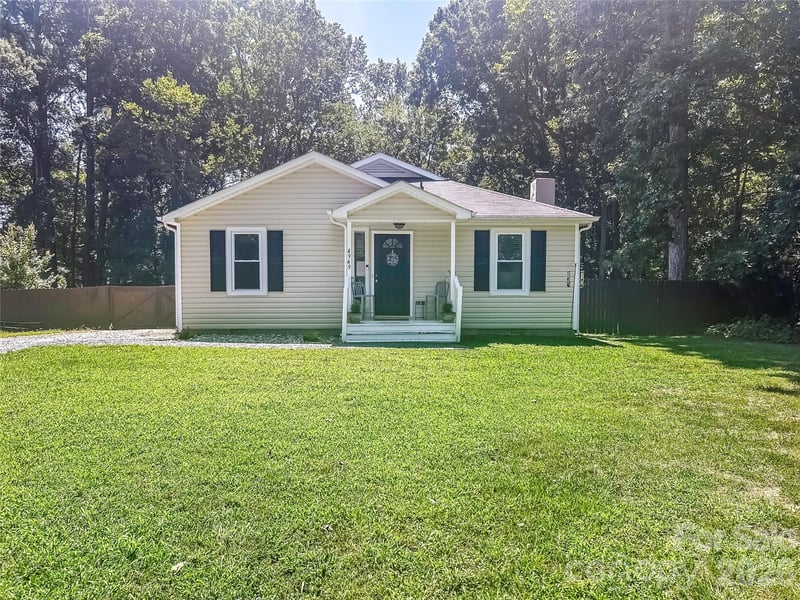 4949 Country Oaks Rd, Rock Hill, SC 29732