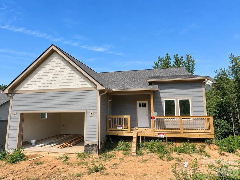 21 Robin Roost Rd, Weaverville, NC 28787