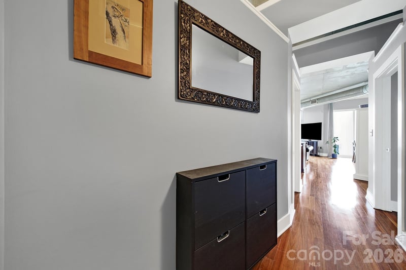 505 E 6th St #909, Charlotte, NC 28202