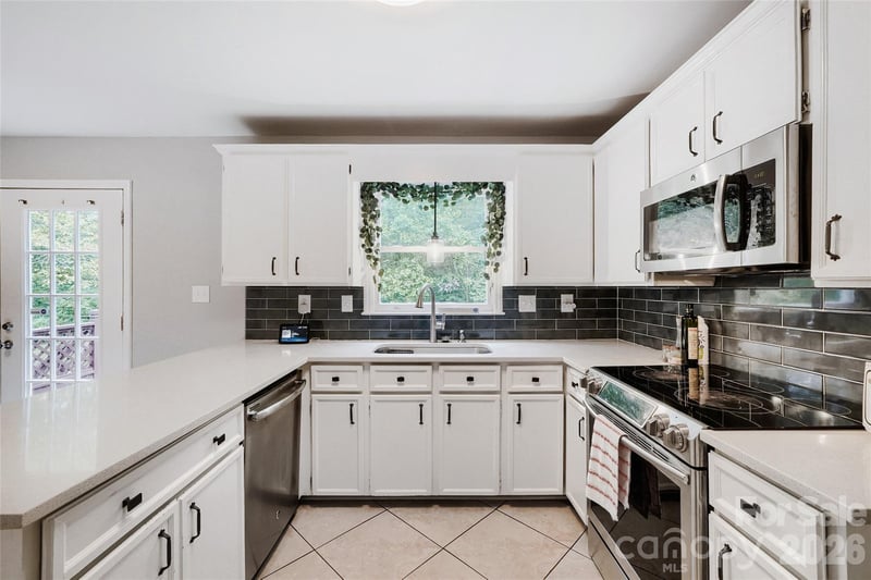7309 Leesburg Rd, Charlotte, NC 28215