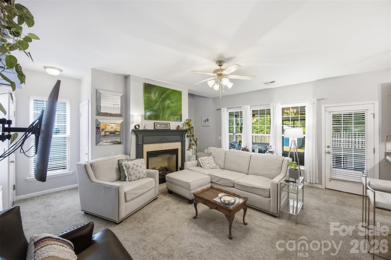 9639 Corbett Square Ln, Charlotte, NC 28214