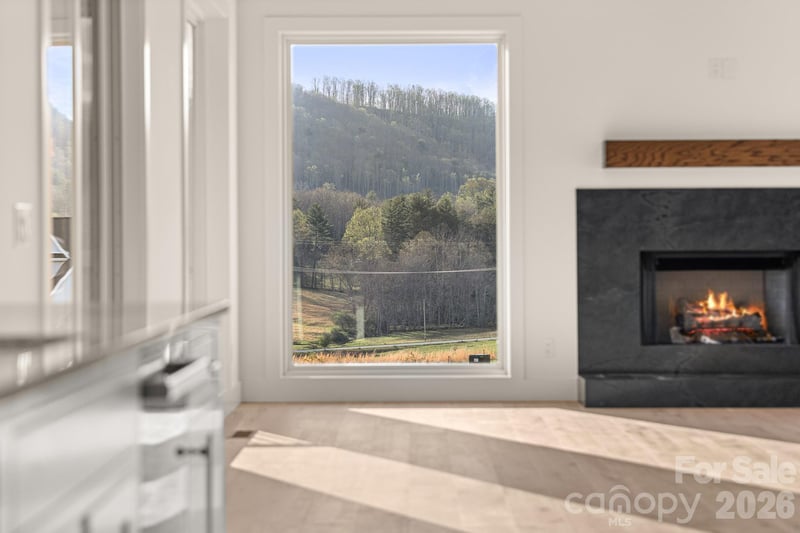 133 Golden Pasture Dr, Fletcher, NC 28732