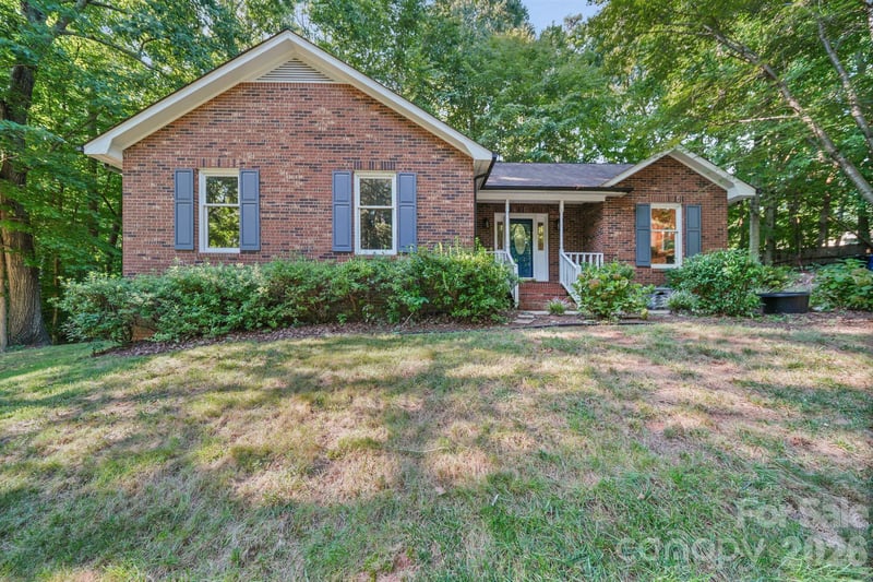 821 Deer Path Pl, Mooresville, NC 28115