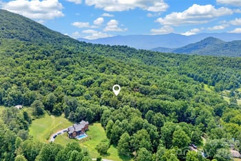 111 Walkertown Rd, Black Mountain, NC 28711