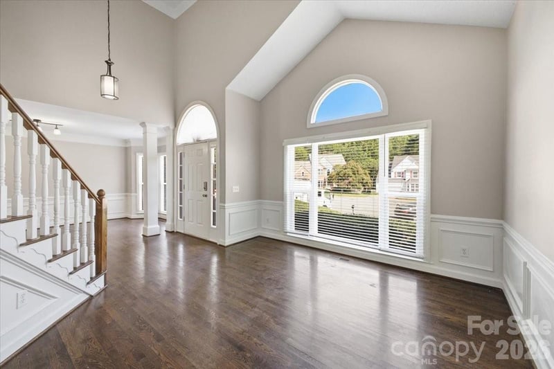 9011 Coleshire Ct, Charlotte, NC 28269