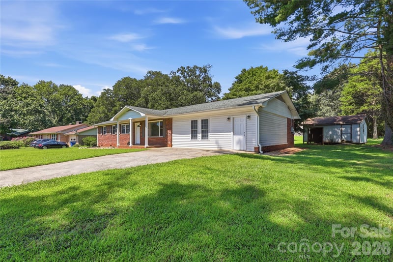 2819 Randolph Rd, Statesville, NC 28625