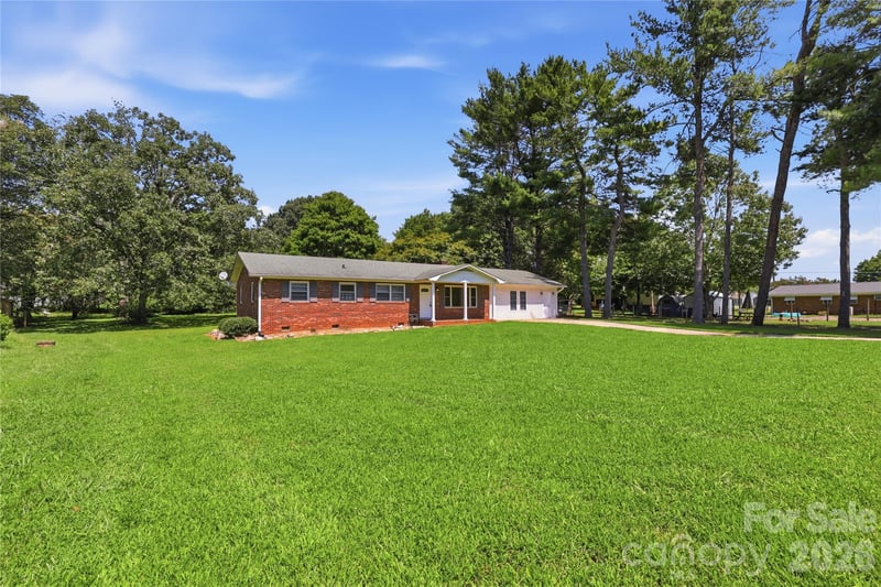 2819 Randolph Rd, Statesville, NC 28625