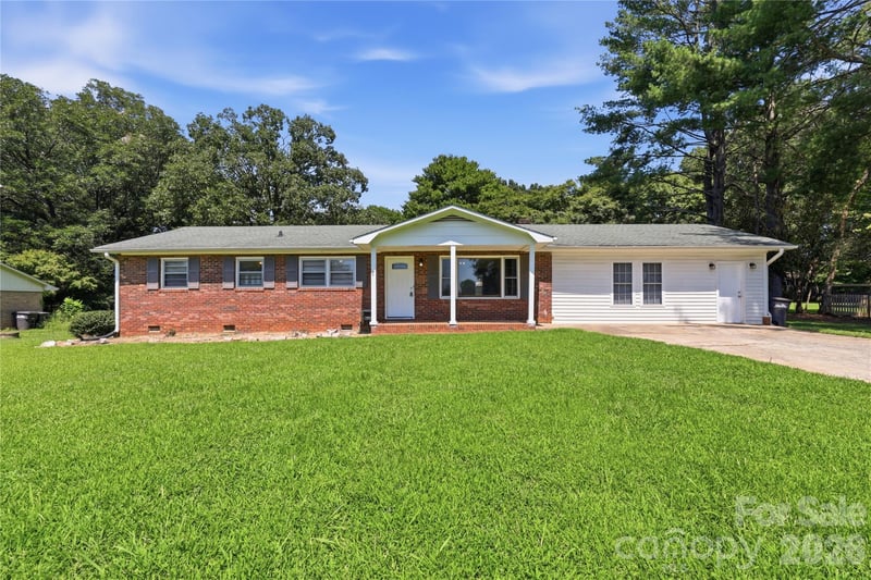 2819 Randolph Rd, Statesville, NC 28625