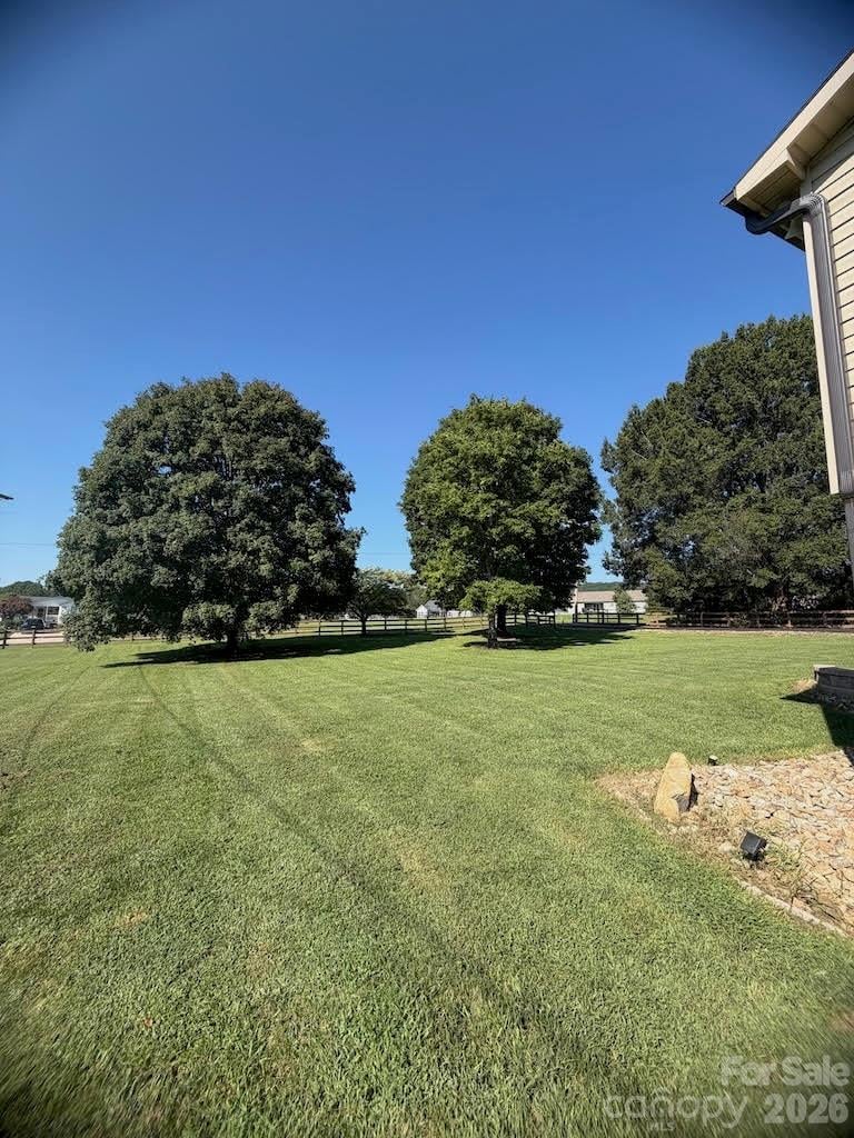 6060 Lineberger Rd, Sherrills Ford, NC 28673