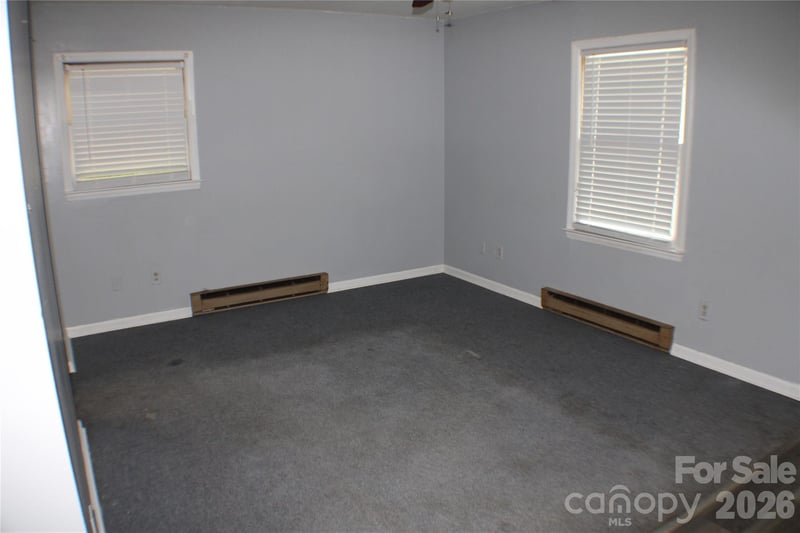6791 Glover Ln, Stanley, NC 28164