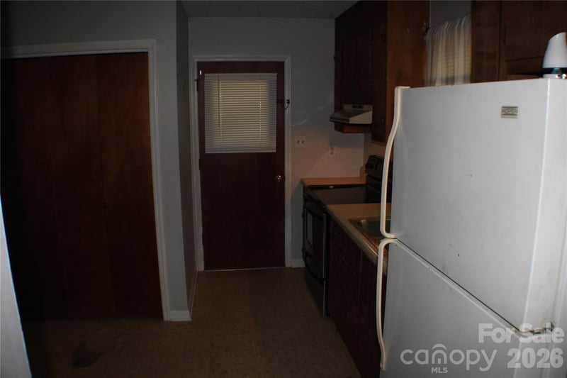 6791 Glover Ln, Stanley, NC 28164