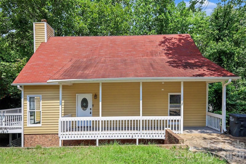 4066 Triton Dr, Tega Cay, SC 29708