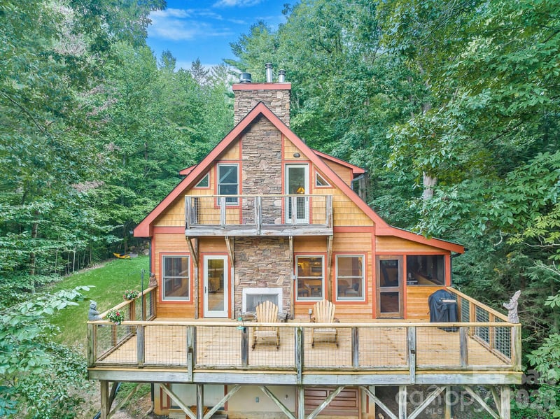 553 River Bend Dr, Mars Hill, NC 28754