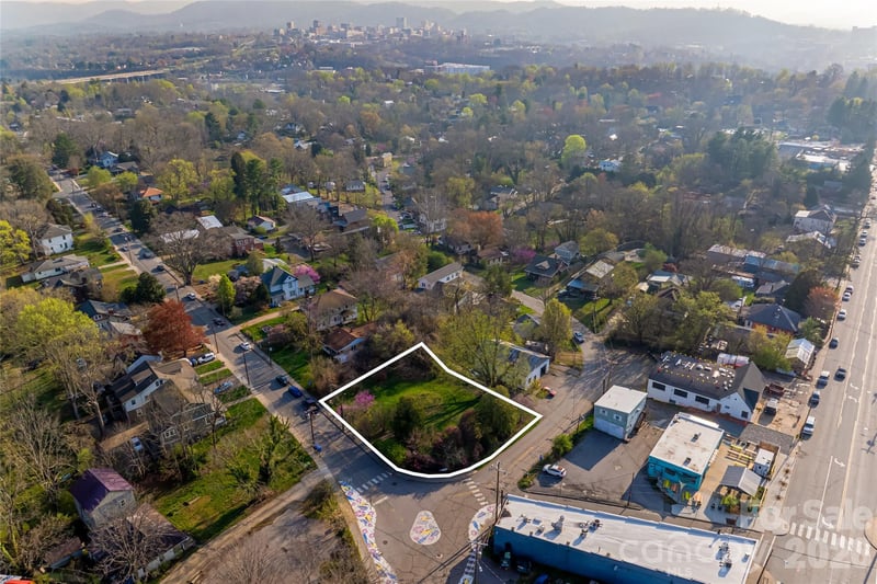 11 Westwood Pl, Asheville, NC 28806