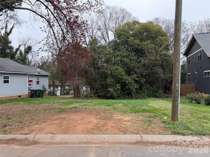 1312 Fairmont St, Charlotte, NC 28216