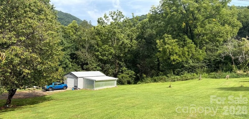 574 and 576 Paint Fork Rd, Barnardsville, NC 28709