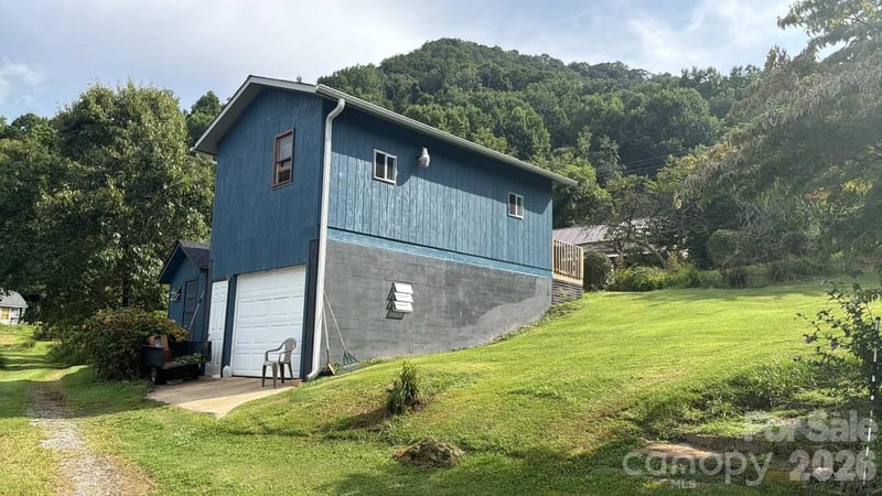 574 and 576 Paint Fork Rd, Barnardsville, NC 28709