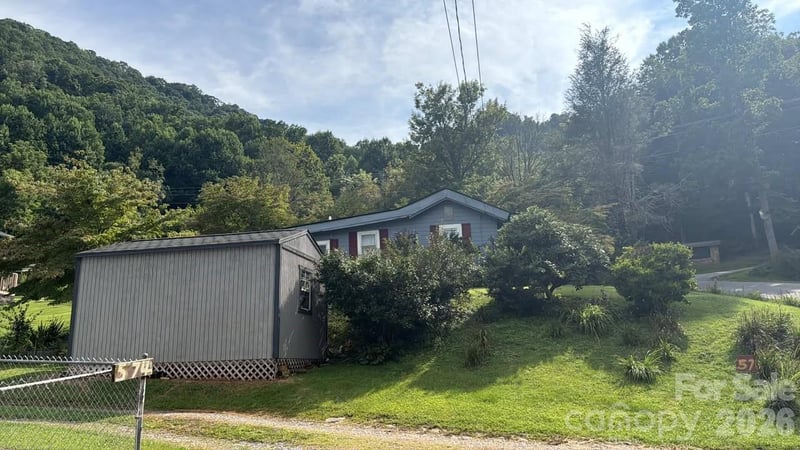 574 and 576 Paint Fork Rd, Barnardsville, NC 28709