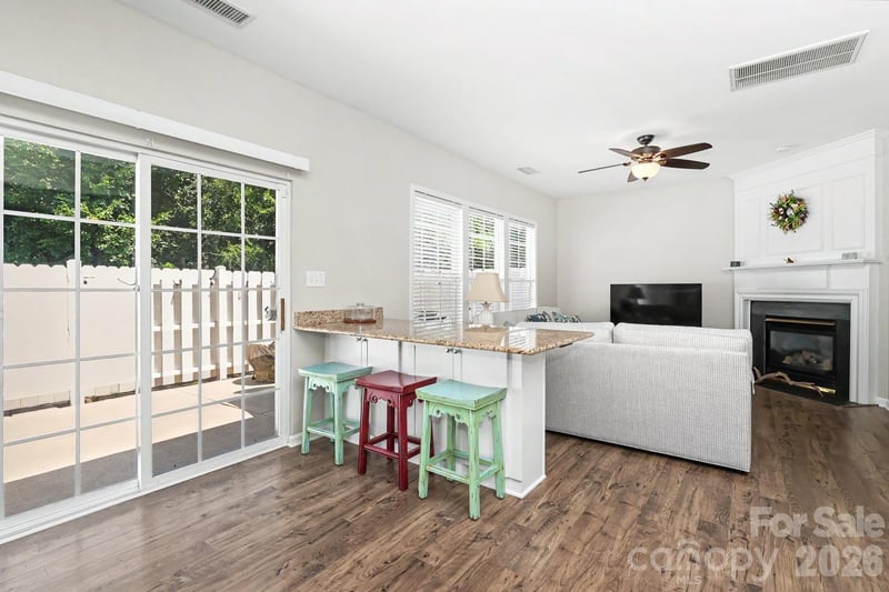 6614 Beverly Springs Dr, Charlotte, NC 28270