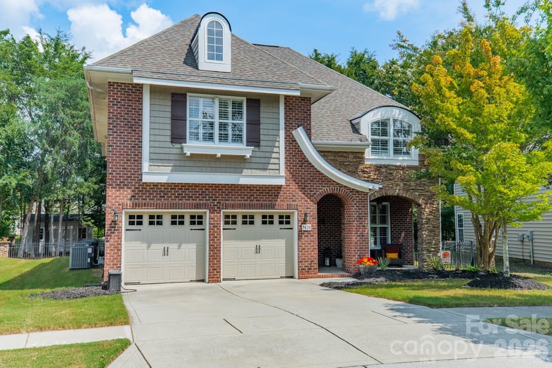 9428 Ardrey Woods Dr, Charlotte, NC 28277