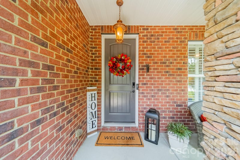 9428 Ardrey Woods Dr, Charlotte, NC 28277