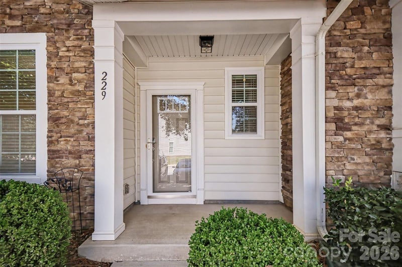 229 Misty Knoll Ln, Belmont, NC 28012