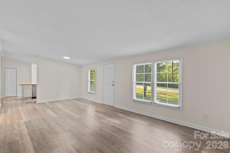 223 Ridge Creek Dr, Troutman, NC 28166