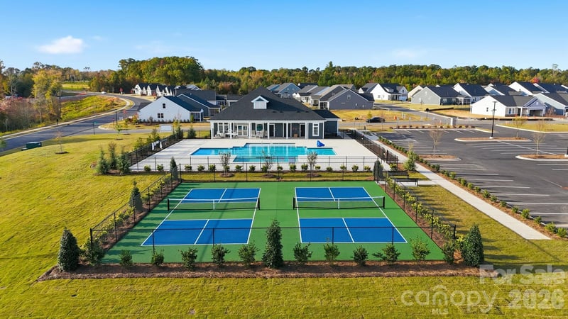 1180 Grebe Rd, Sherrills Ford, NC 28673