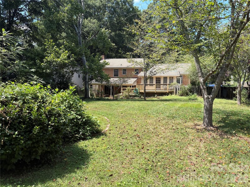 1215 Brockton Ln, Charlotte, NC 28226