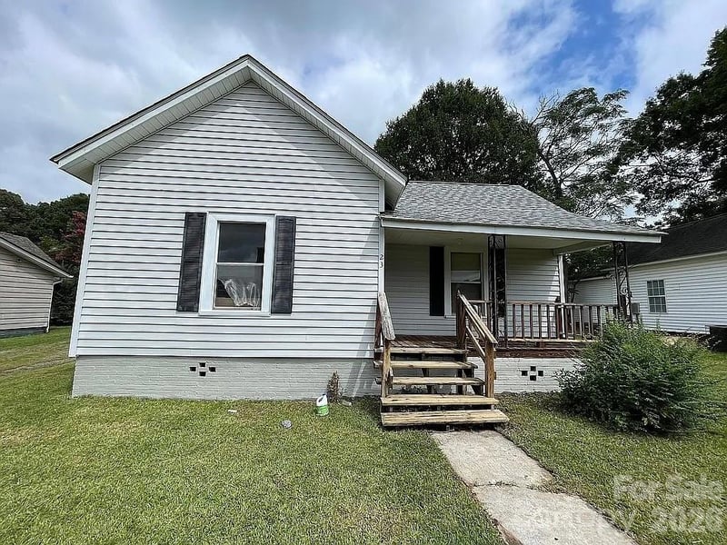 23 Selma Dr, Mooresville, NC 28115