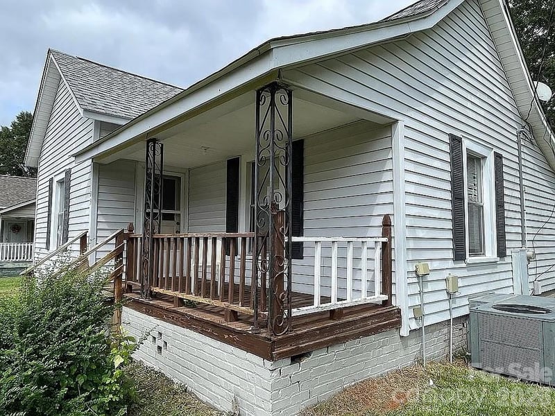 23 Selma Dr, Mooresville, NC 28115