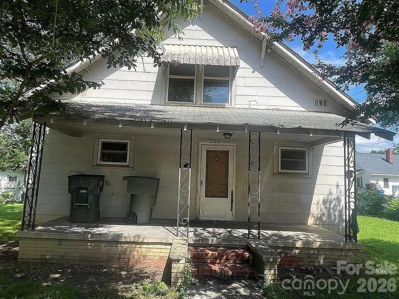 703 Spruce St, Mooresville, NC 28115