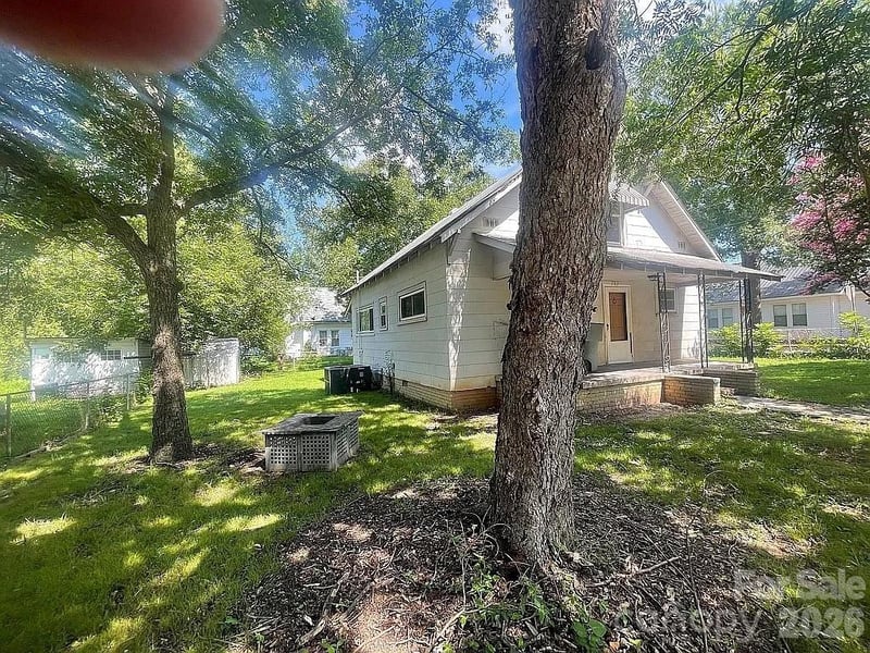 703 Spruce St, Mooresville, NC 28115