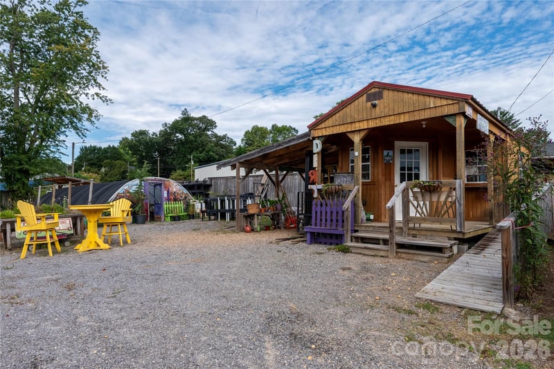 204 Black Mountain Ave, Black Mountain, NC 28711