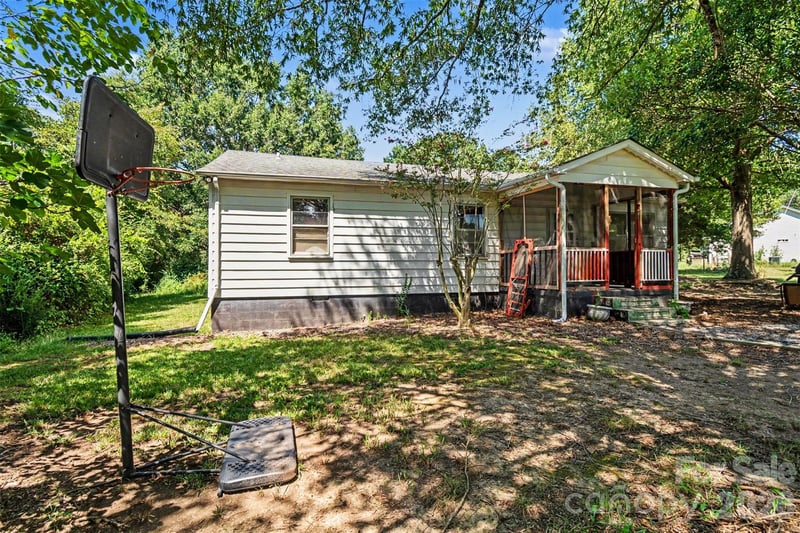 7218 Wolf Pond Rd, Monroe, NC 28112