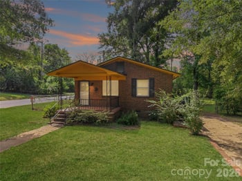 305 Scoggins St, Rock Hill, SC 29730