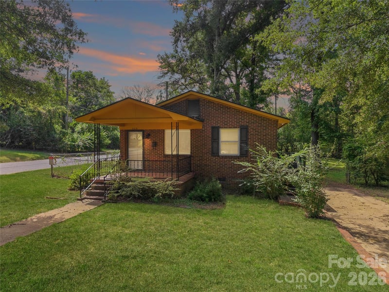 305 Scoggins St, Rock Hill, SC 29730
