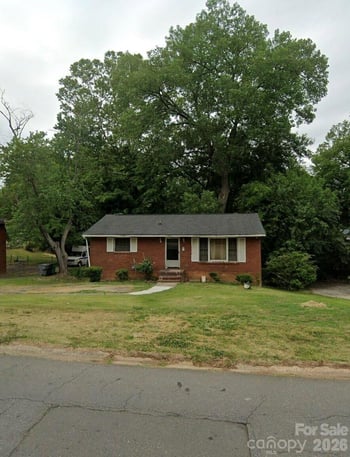 3216 Revolution Park Dr, Charlotte, NC 28217