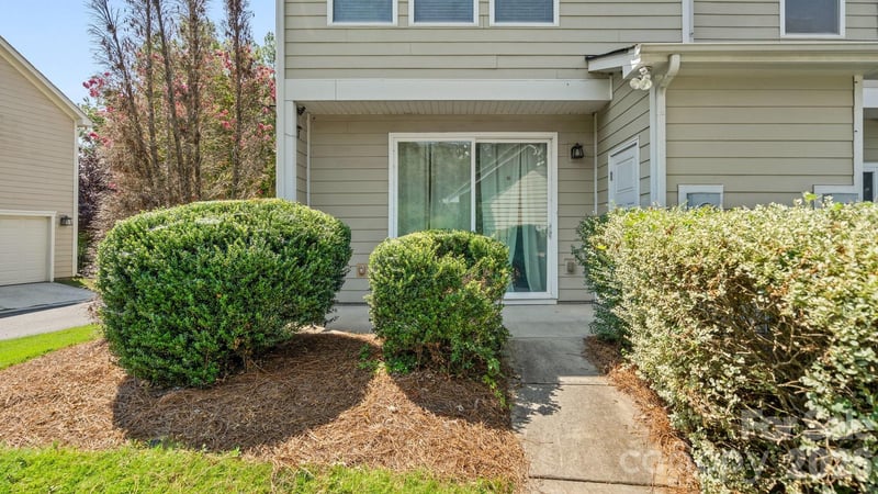 3134 Bending Birch Pl, Charlotte, NC 28206