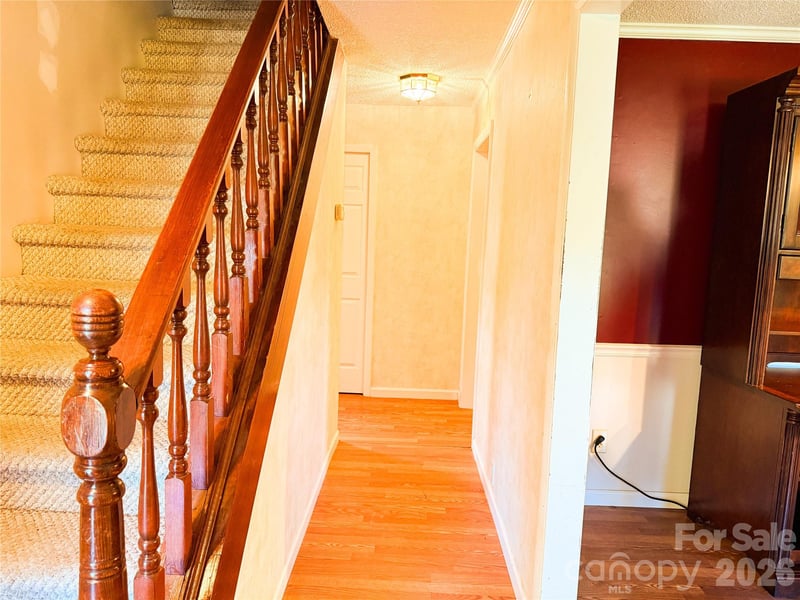 301 Starmount Dr, Statesville, NC 28677