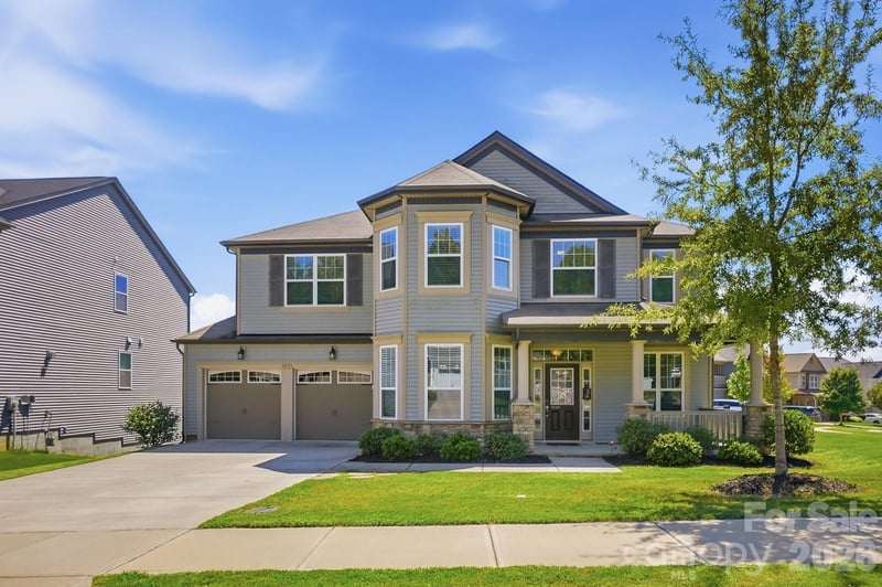 10125 Castlebrooke Dr, Concord, NC 28027