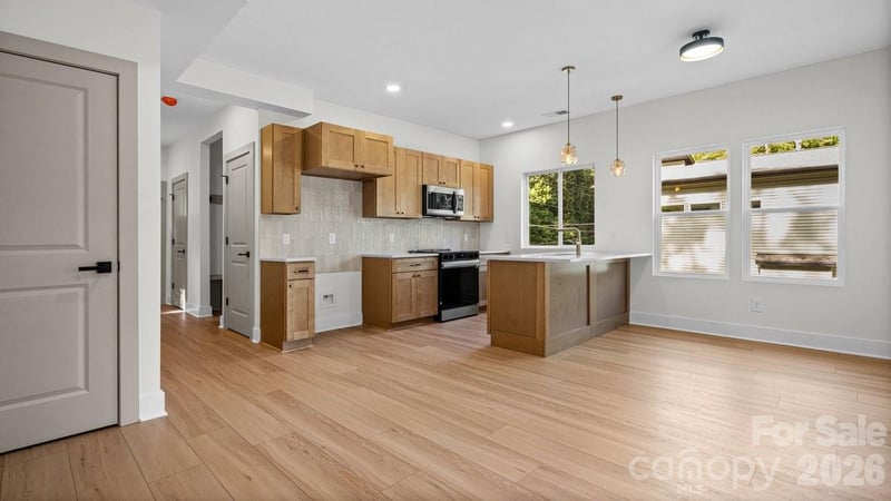517 Homestead Dr, Gastonia, NC 28056