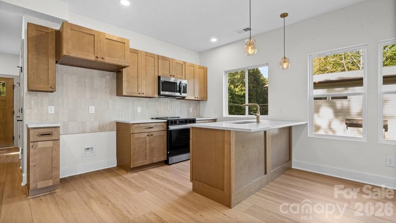 517 Homestead Dr, Gastonia, NC 28056