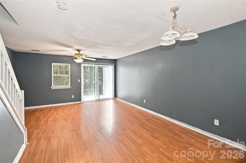 10728 Holly Ridge Blvd, Charlotte, NC 28216