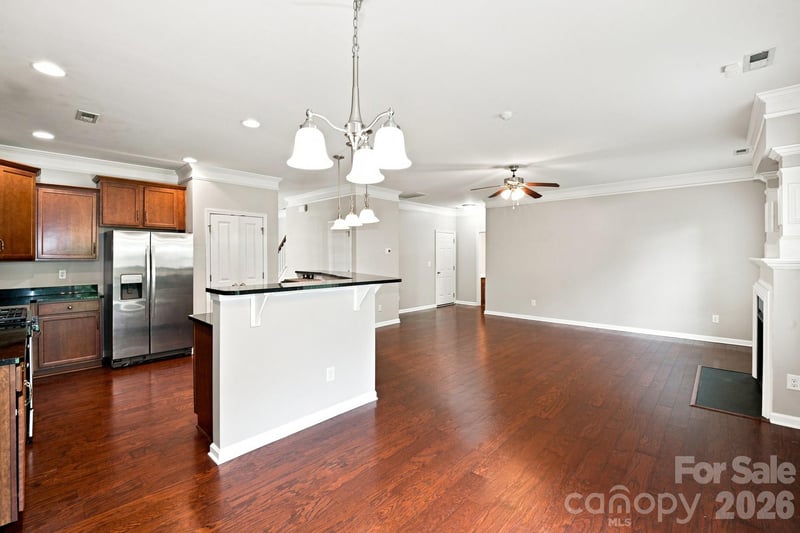 9320 Gentle Stream Ln, Charlotte, NC 28214