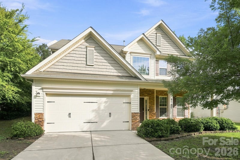 9320 Gentle Stream Ln, Charlotte, NC 28214