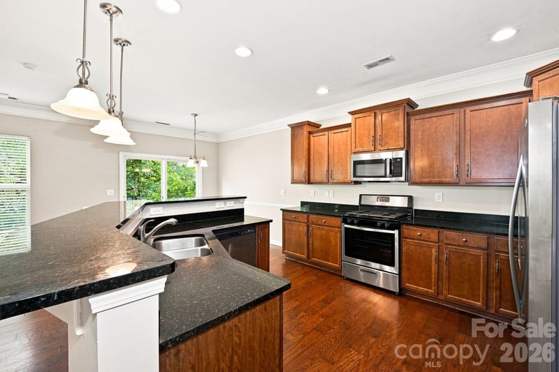 9320 Gentle Stream Ln, Charlotte, NC 28214