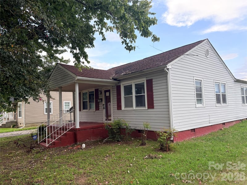 504 Brendale Dr, Chester, SC 29706